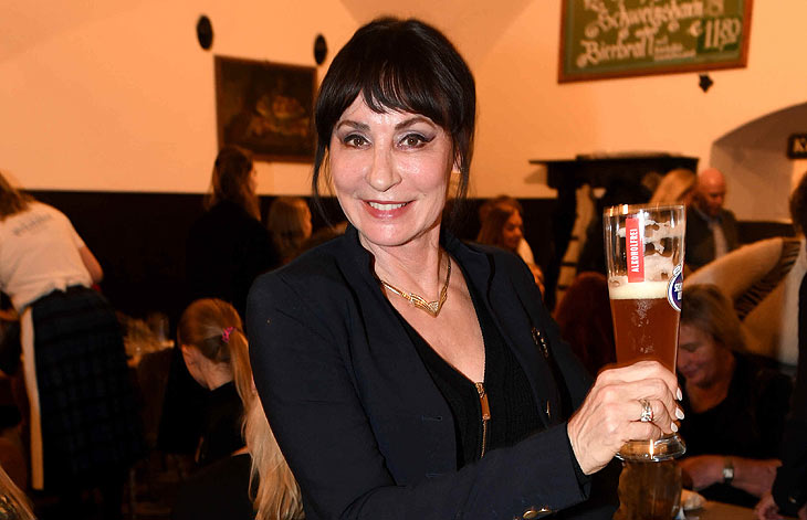 Anna Maria Kaufmann/ Neujahrsempfang des "Eagles Charity Golf Club" im Herzoglichen Bräustüberl Tegernsee am 15.01.2023 / ©Foto:Schneider-Press/W.Breiteneicher 